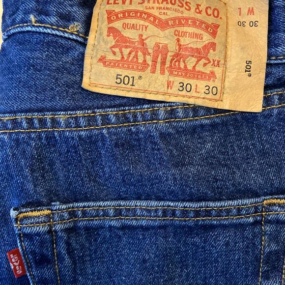 Levis 501 Jeans Original Cotton Straight Rigid Button Fly Dark Stonewash 30x30 - Picture 4 of 6